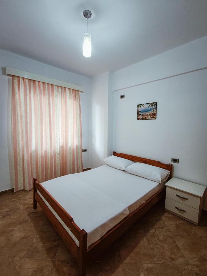 El Rio Apartments Саранда Екстер'єр фото