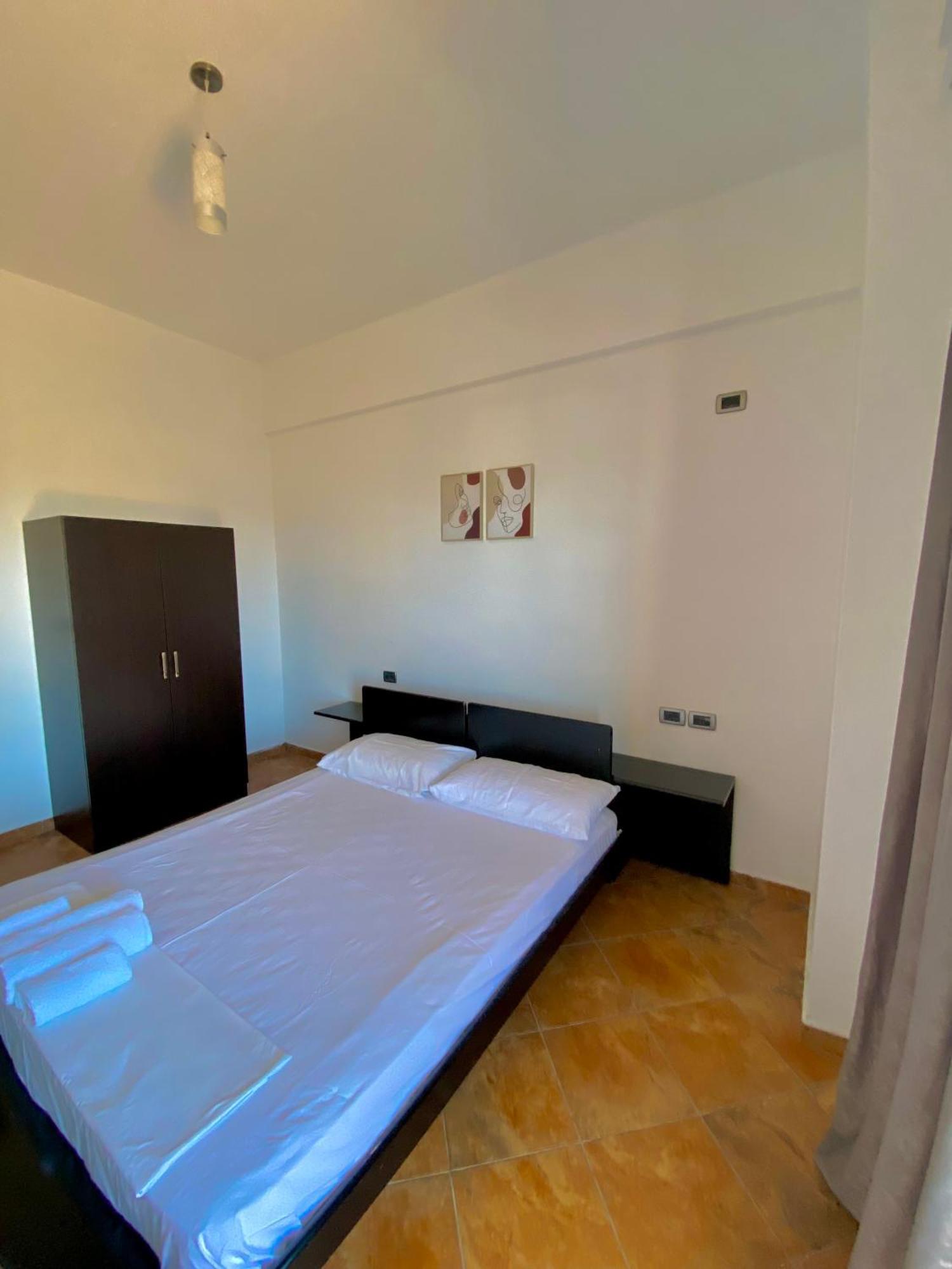 El Rio Apartments Саранда Екстер'єр фото