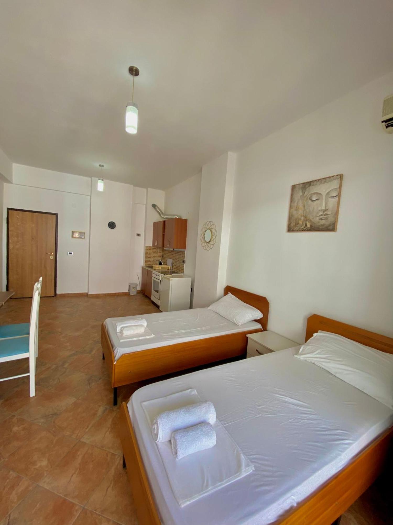 El Rio Apartments Саранда Екстер'єр фото