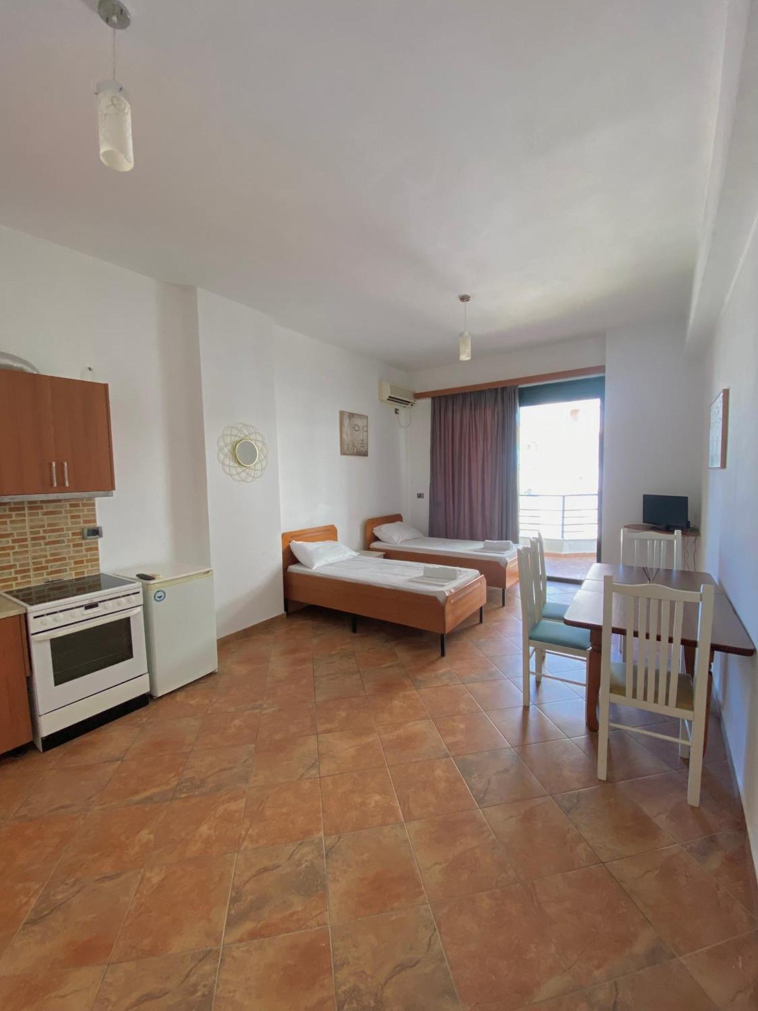 El Rio Apartments Саранда Екстер'єр фото